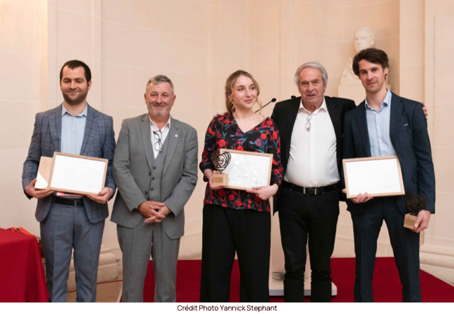 3ème édition du Prix universitaire de la Fondation DomusVi La recherche sur le bien-vieillir et la solidarité intergénérationnelle primées au Sénat par la Fondation DomusVi.